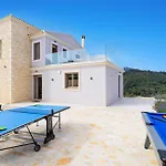 Villa Tila By Villa Plus